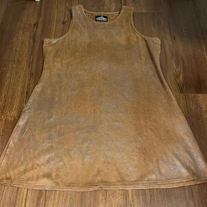 Brown dress with metallic detail